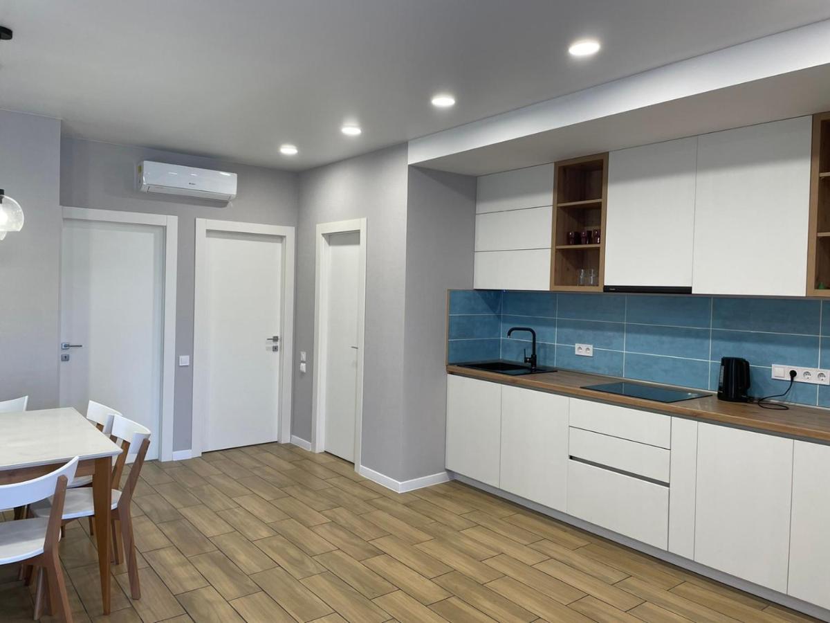 золотой бугаз, колоски, 7/1 Apartament